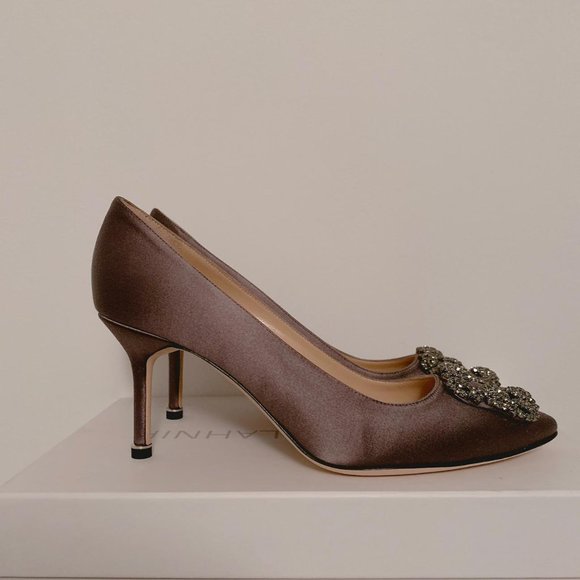 [Sold] Brand New Manolo Blahnik Hangisi Grey Satin - Picture 4 of 6